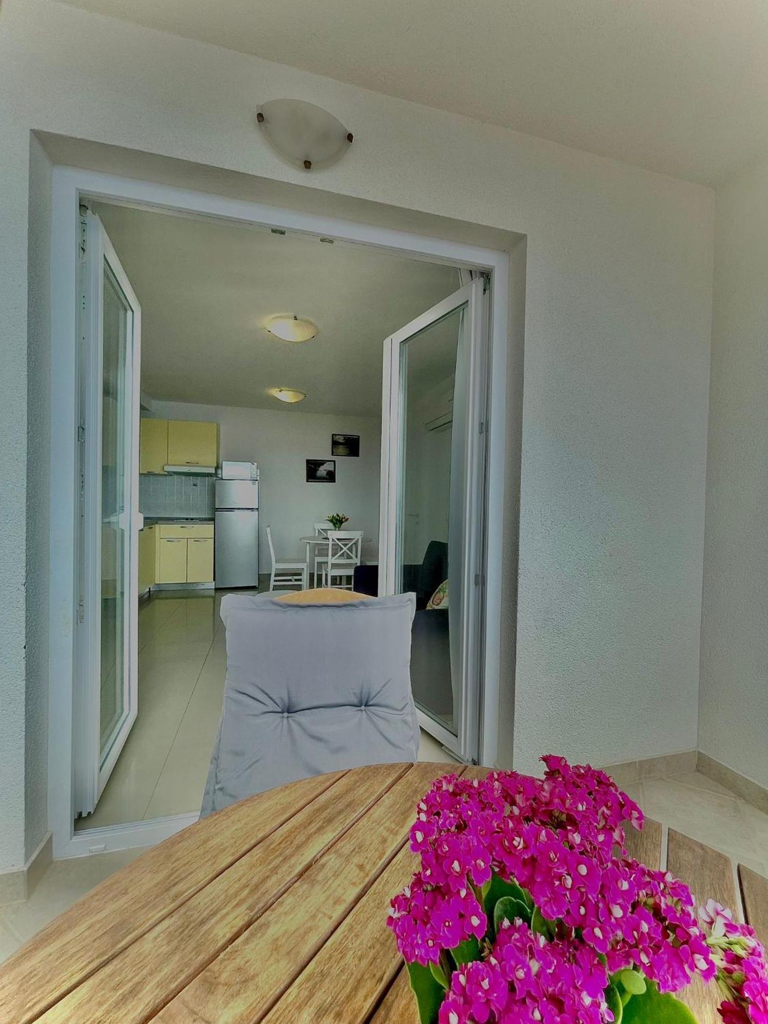 Apartments Katara Brela Exterior photo